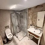 Selavi فندق