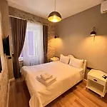 Selavi فندق