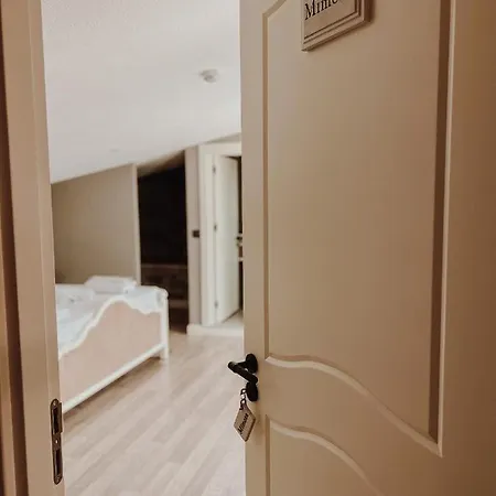 Hotel Selavi