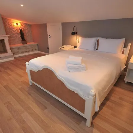 Selavi Hotel *