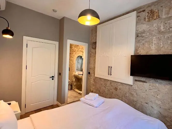 Selavi Отель Кешме