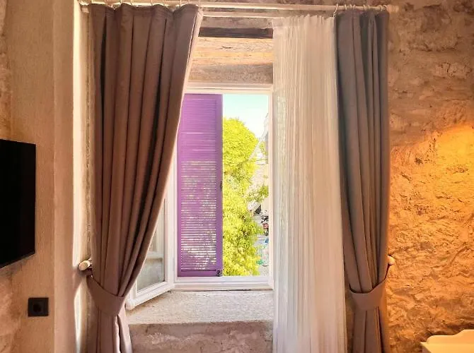 Selavi Отель Кешме