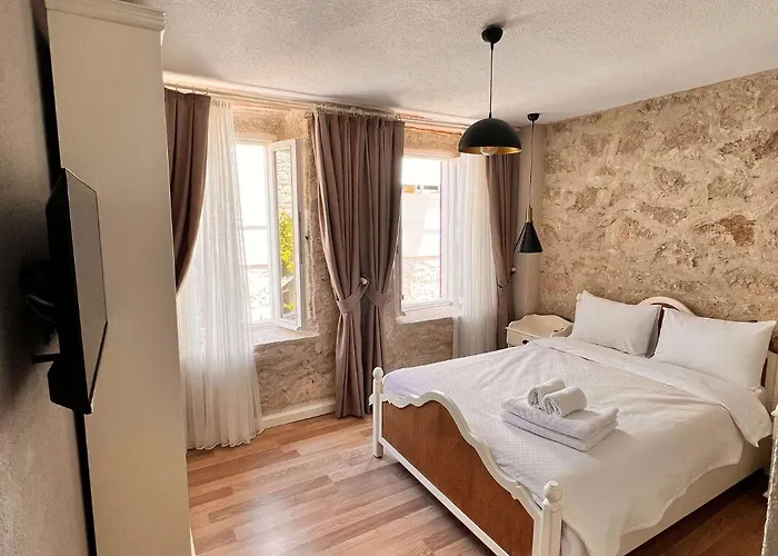 Selavi Отель Кешме